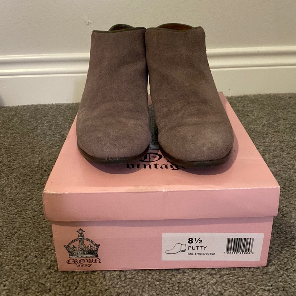 Crown Vintage grey suede booties